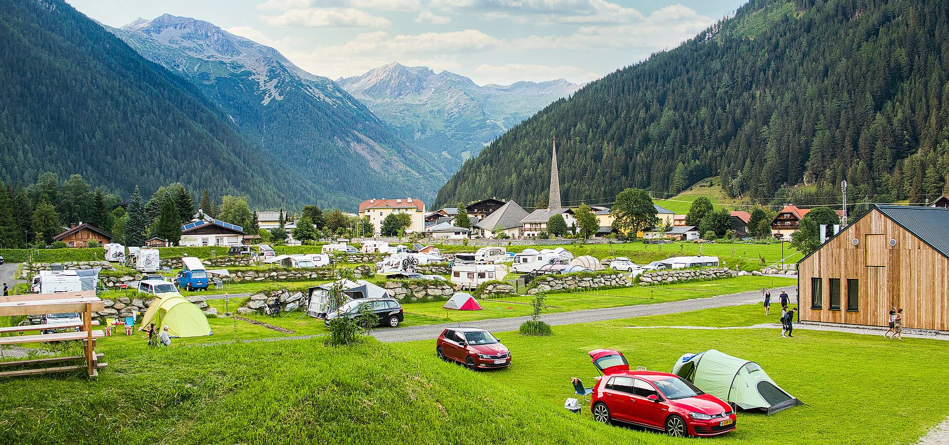 HOCHoben Campingplatz und Chalets